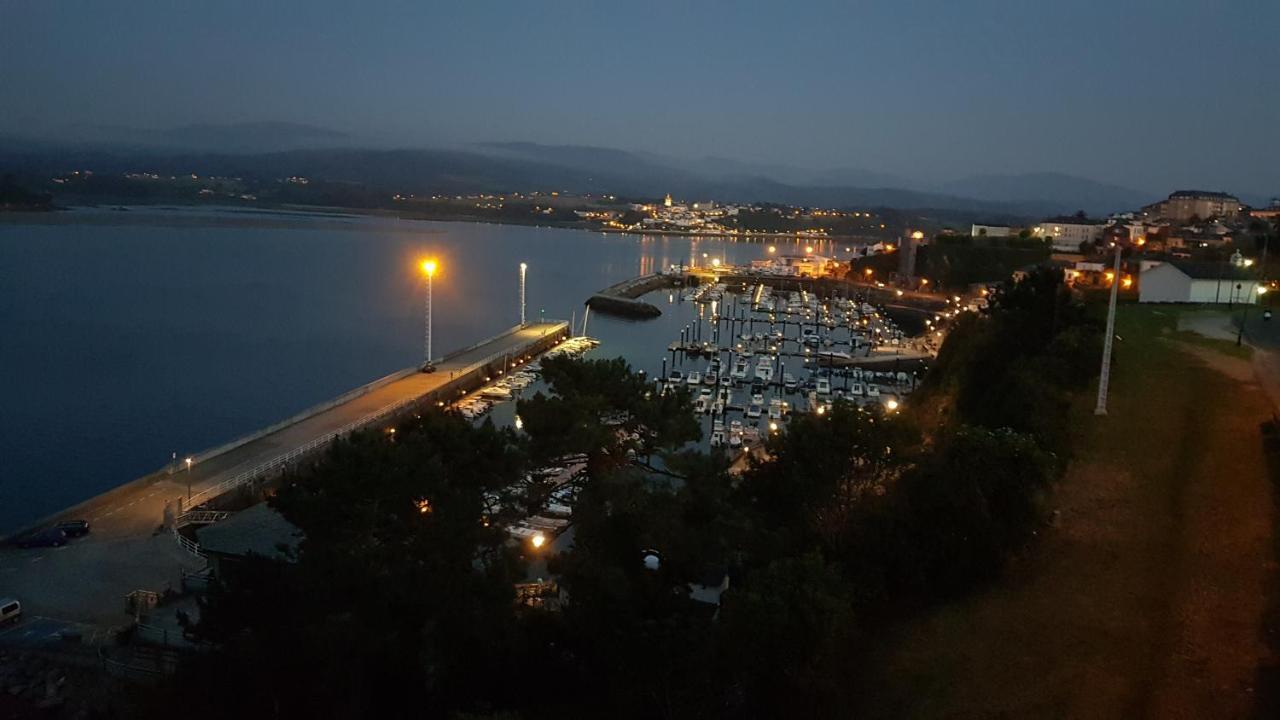 Apartamentos Halcon Ribadeo Kültér fotó