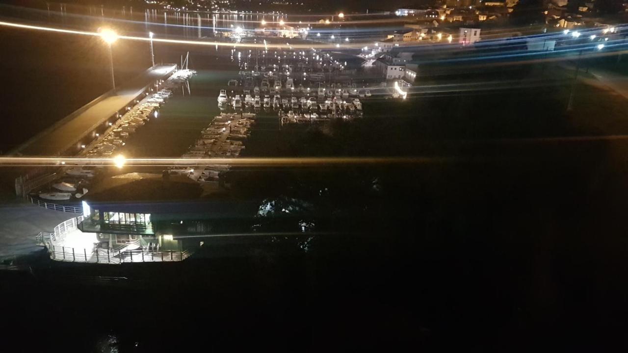 Apartamentos Halcon Ribadeo Kültér fotó